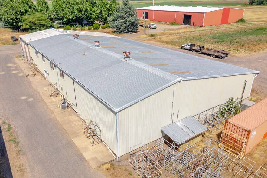 More Photos Of 6494 Windsor Island Rd N, Keizer Manufacturing For Lease