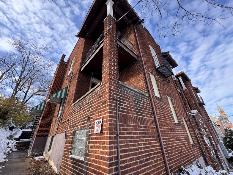 More Photos Of 901-903 McPherson Ave, Cincinnati Apartments For Sale