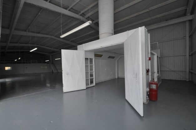 More Photos Of 6333 Skyline Dr, Houston Flex For Lease