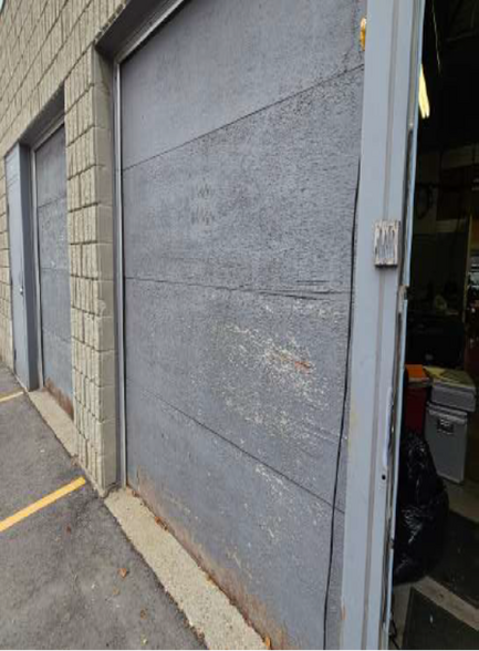 More Photos Of 2355 Derry Rd E, Mississauga Office For Sale