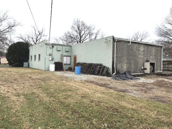 More Photos Of 311 Monroe St, Highland Warehouse For Sale