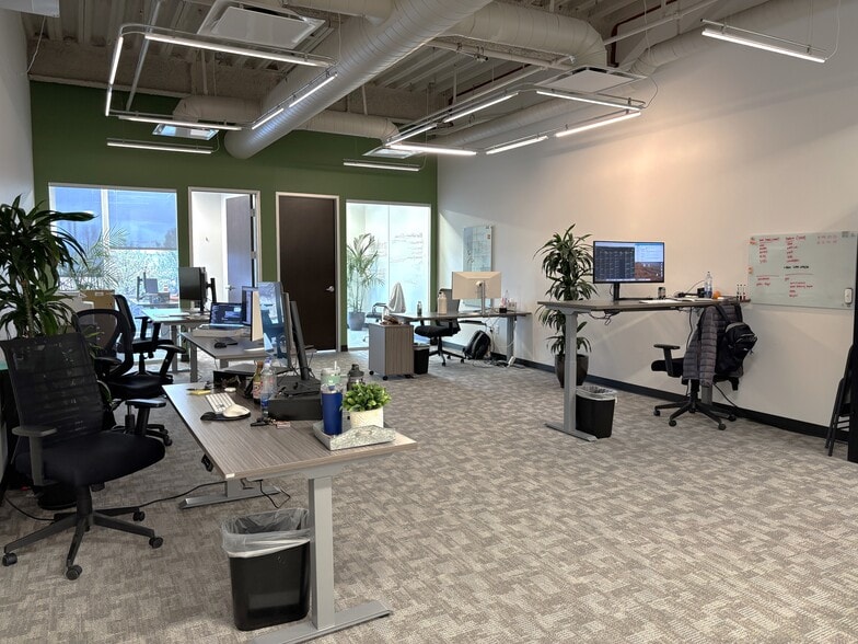 More Photos Of 2100 W Pleasant Grove Blvd, Pleasant Grove Office For Lease