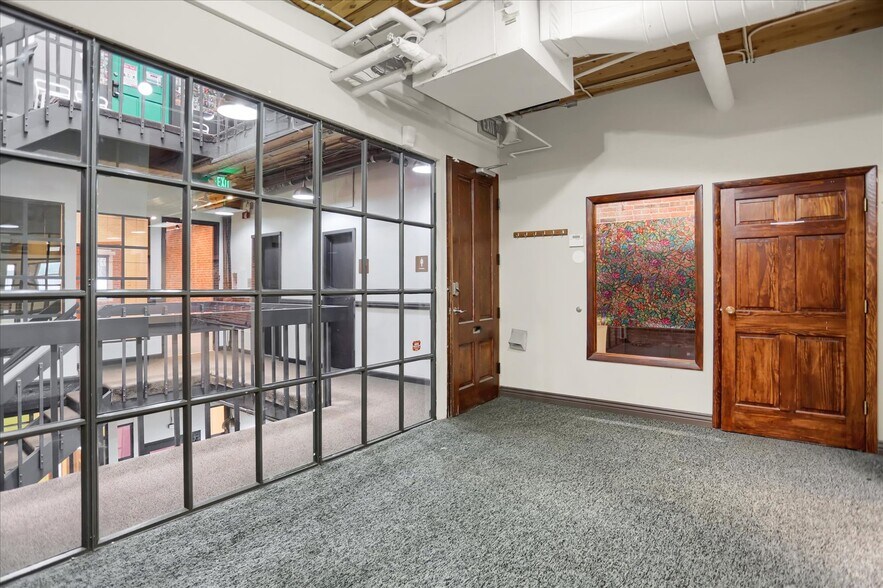 More Photos Of 1620 Market St, Denver Office For Lease