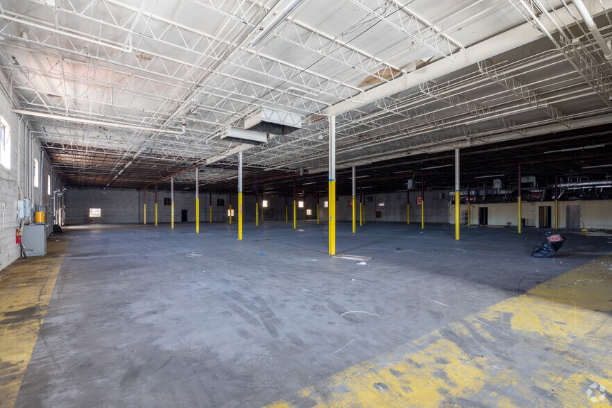 More Photos Of 4445 Wendell Dr SW, Atlanta Distribution For Lease