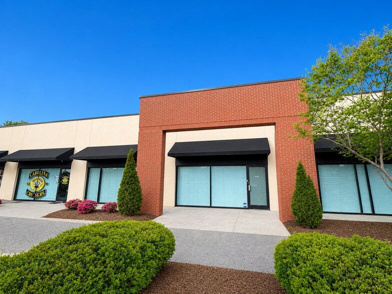 More Photos Of 4500 Indiana Ave, Winston-Salem Flex For Lease
