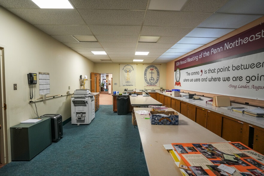 More Photos Of 431 Delaware Ave, Palmerton Office For Sale
