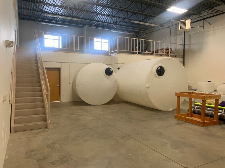 More Photos Of 3752 Imperial St, Frederick Light Manufacturing For Sale