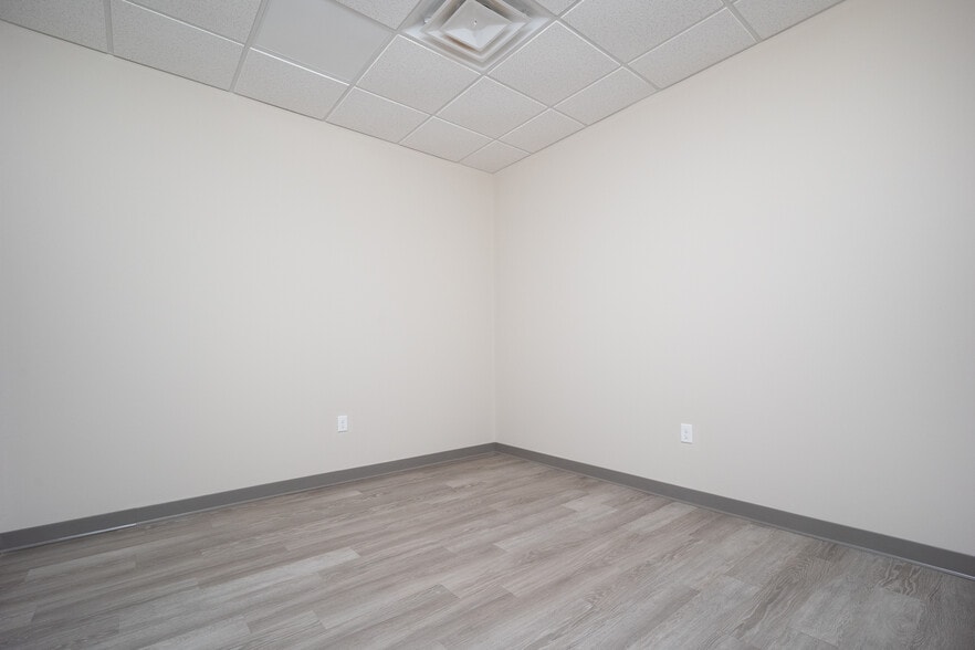 More Photos Of 6800 Main St, Oklahoma City Industrial For Lease