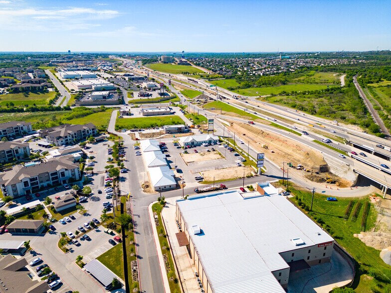 More Photos Of 7323 N Loop 1604 E, San Antonio Office For Sale