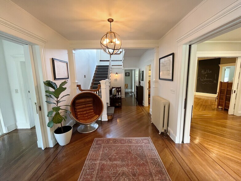 More Photos Of 7 N Mountain Ave, Montclair Office For Sale