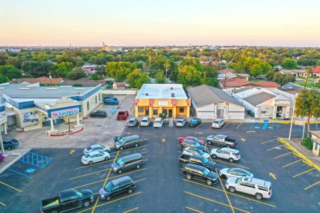 More Photos Of 220 W Hillside Rd, Laredo General Retail For Sale