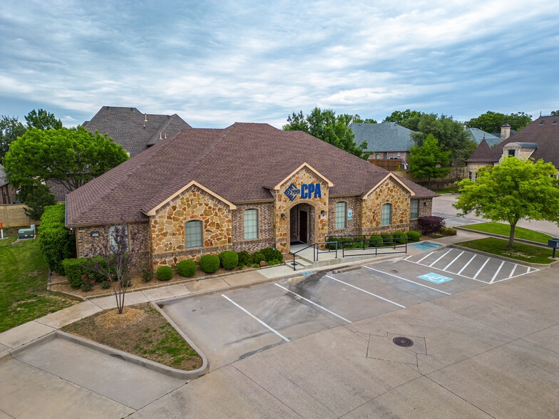 More Photos Of 935 W Glade Rd, Hurst Office For Sale