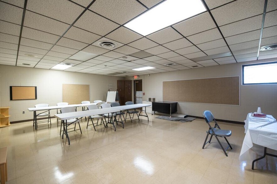 More Photos Of 238 Baltimore Ave, Dayton Daycare Center For Sale
