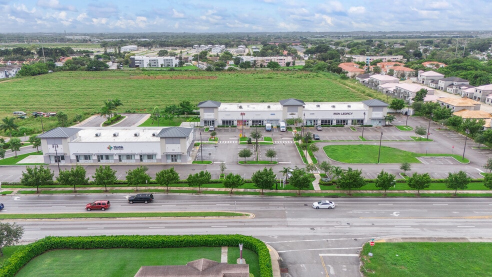 More Photos Of 1400-1420 NE 8th St, Homestead Storefront For Lease