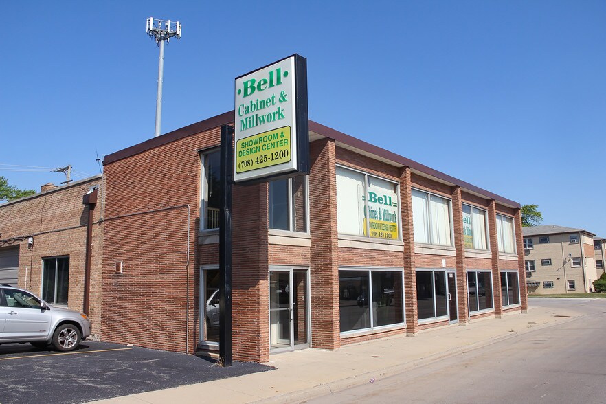 More Photos Of 9340 S Kedzie Ave, Evergreen Park Warehouse For Sale