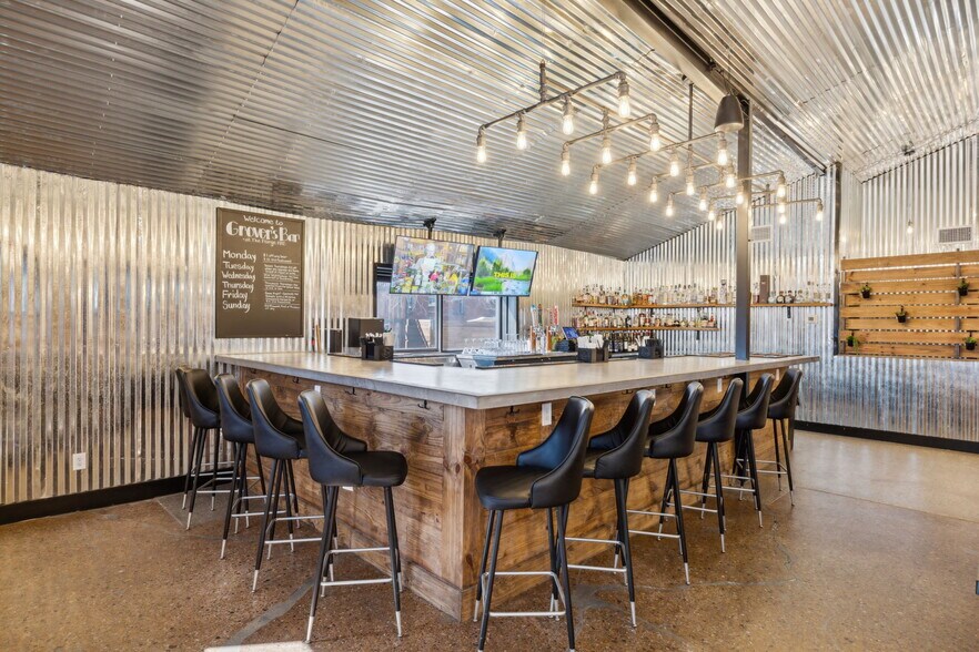 More Photos Of 132 Louisiana St, Celina Restaurant For Sale