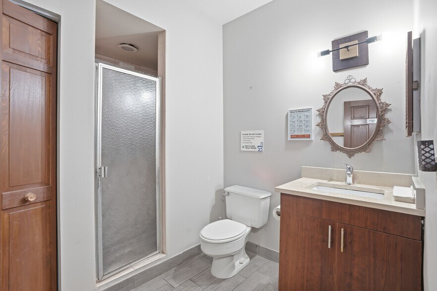 More Photos Of 906 S Fort Harrison Ave, Clearwater Medical For Sale