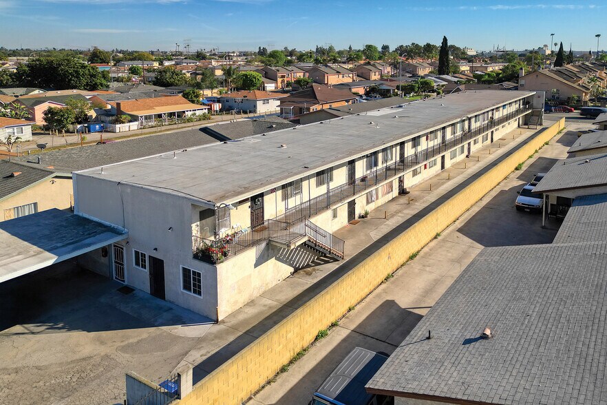 More Photos Of 5027 Clara St, Cudahy Apartments For Sale