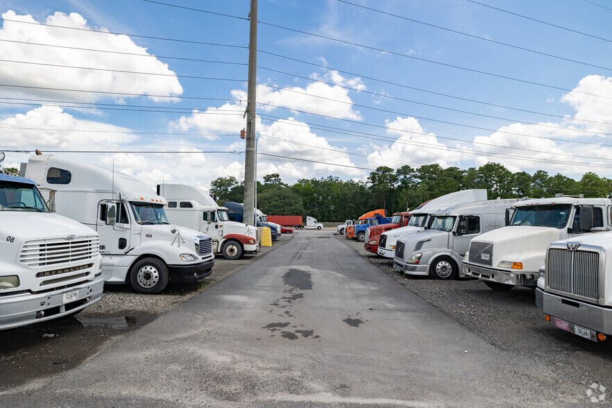 More Photos Of 5545 Ogeechee Rd, Savannah Land For Lease