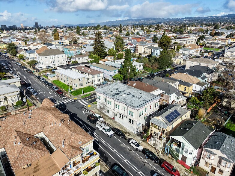 More Photos Of 1504 13th Ave, Oakland Apartments For Sale
