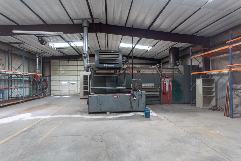 More Photos Of 1712 1st Ave, Greeley Warehouse For Lease