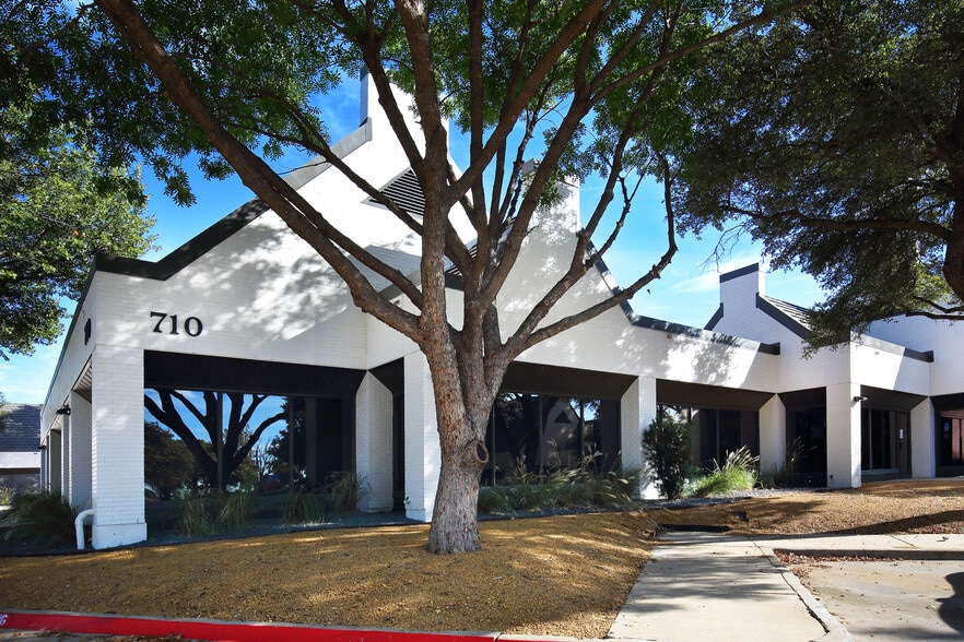More Photos Of 700 E Park Blvd, Plano Unknown For Lease