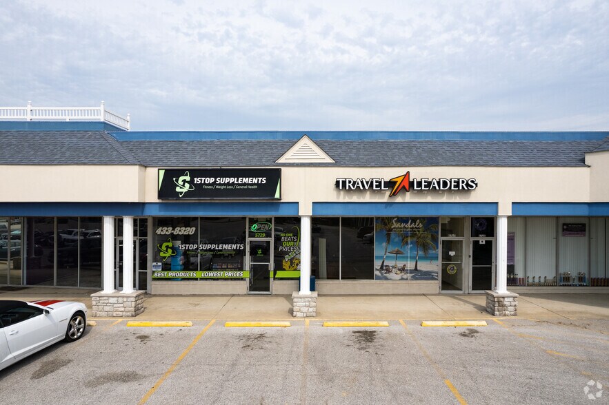 More Photos Of 5701-5777 Godfrey Rd, Godfrey Storefront For Lease