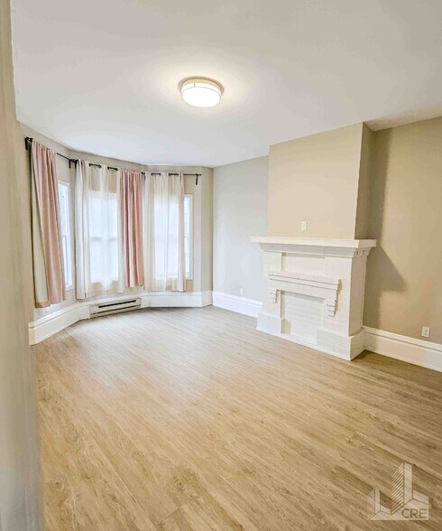 More Photos Of 66-68 Moss St, San Francisco Apartments For Sale