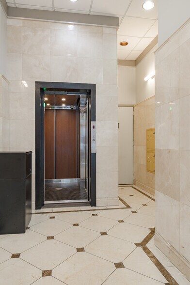 More Photos Of 118-120 W 27th St, New York Office Residential For Sale