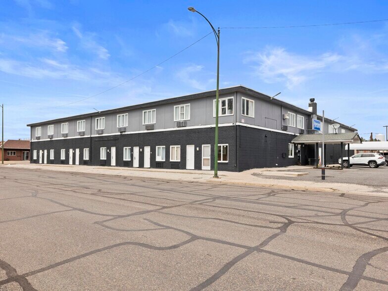 Primary Photo Of 935 9th Ave, Sidney Hotel For Sale