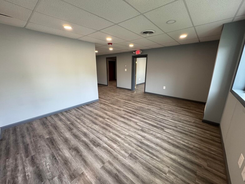 More Photos Of 205 Brick Kiln Rd, Winchester Warehouse For Sale