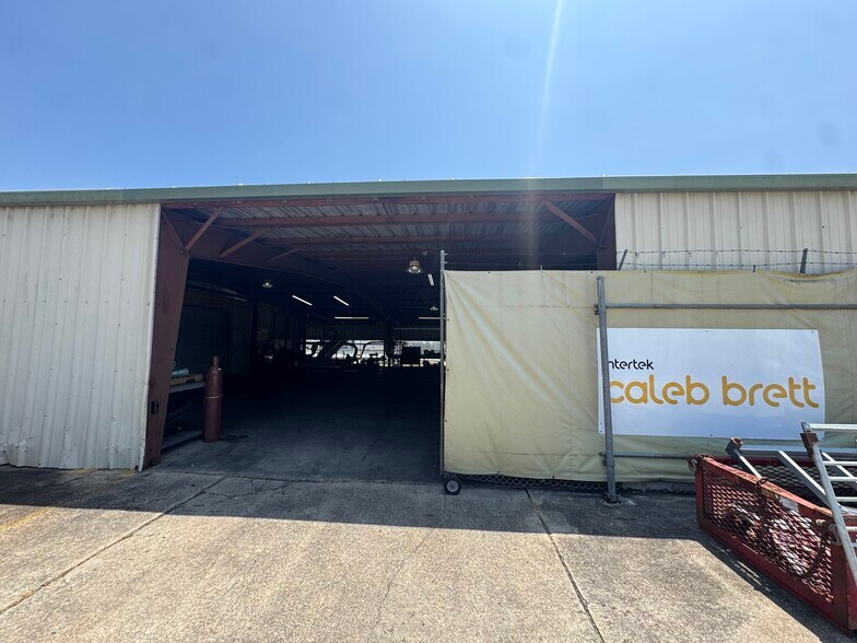 More Photos Of 2831 Highway 311, Schriever Distribution For Sale