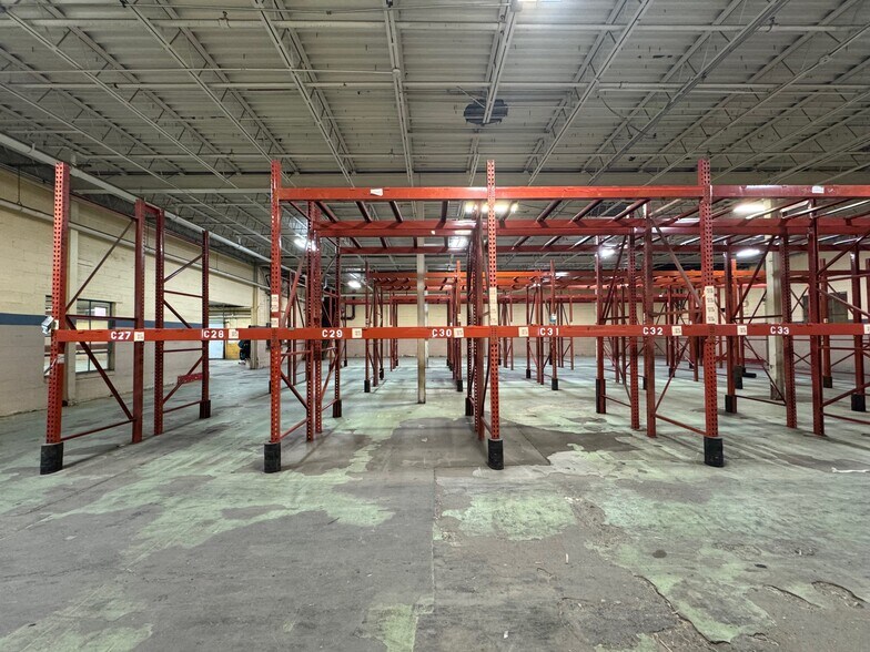 More Photos Of 195 Hudson St, Cornwall-on-Hudson Distribution For Lease