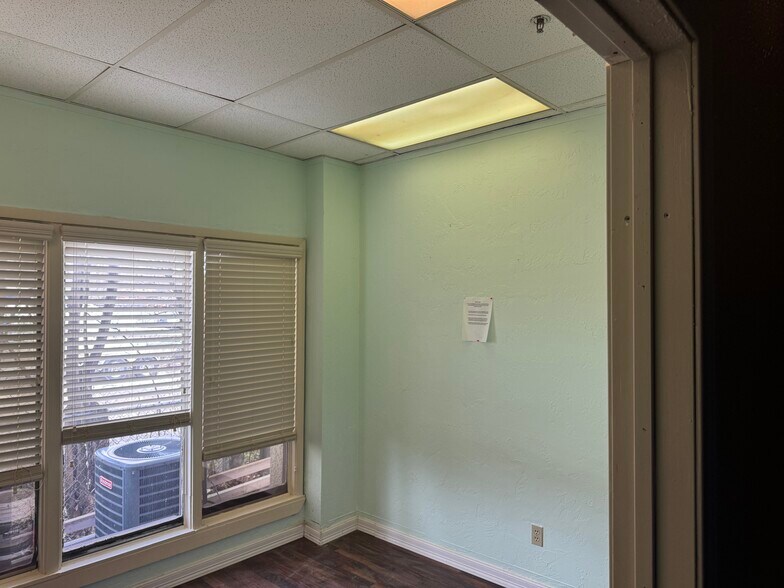 More Photos Of 7100 Blvd 26, Richland Hills Office For Sale