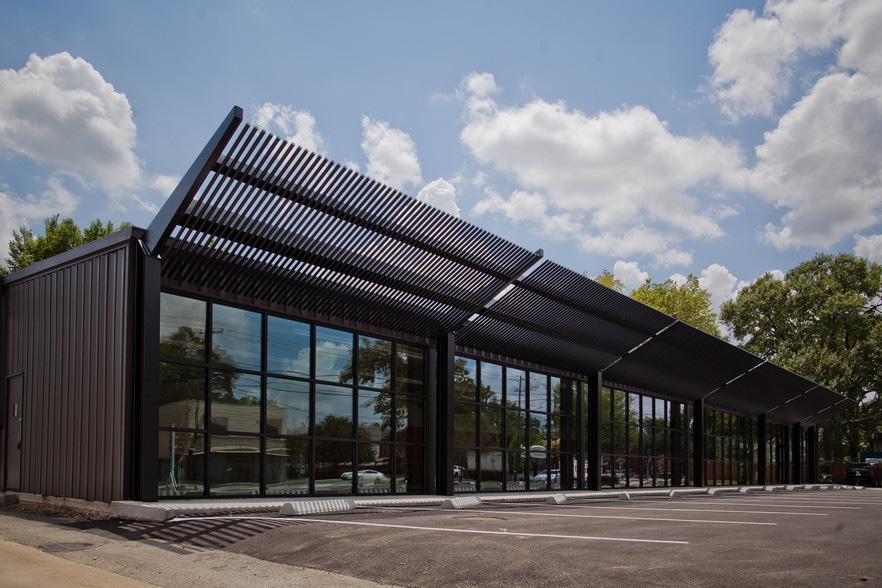 More Photos Of 518 W 11th St, Houston Restaurant For Lease
