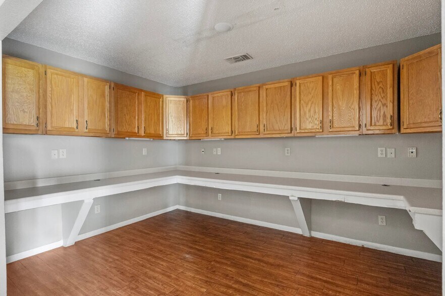 More Photos Of 42320 FM 3159, Canyon Lake Office For Lease