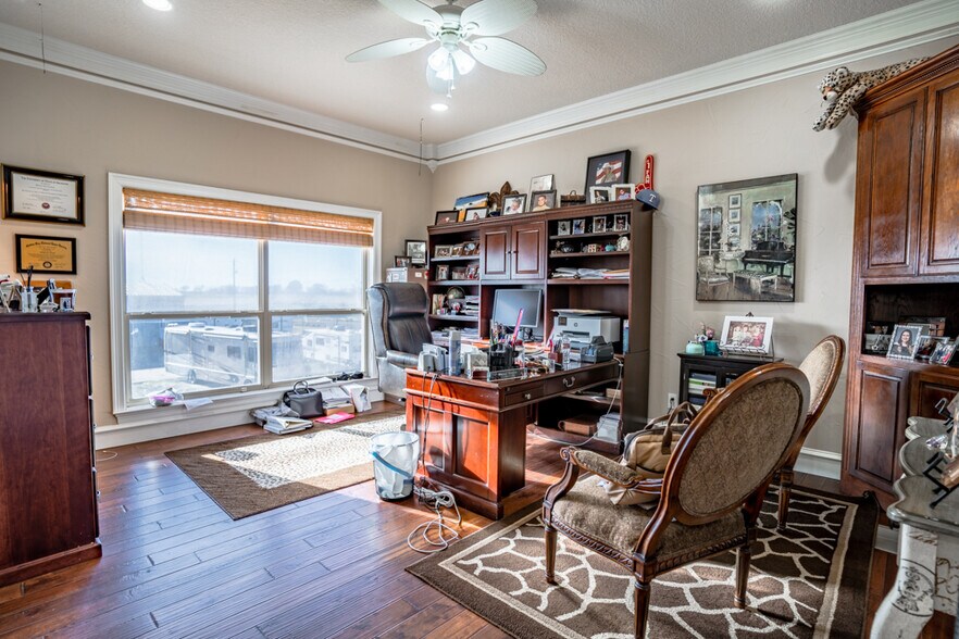 More Photos Of 8475 County Road 156, Kaufman Office For Sale