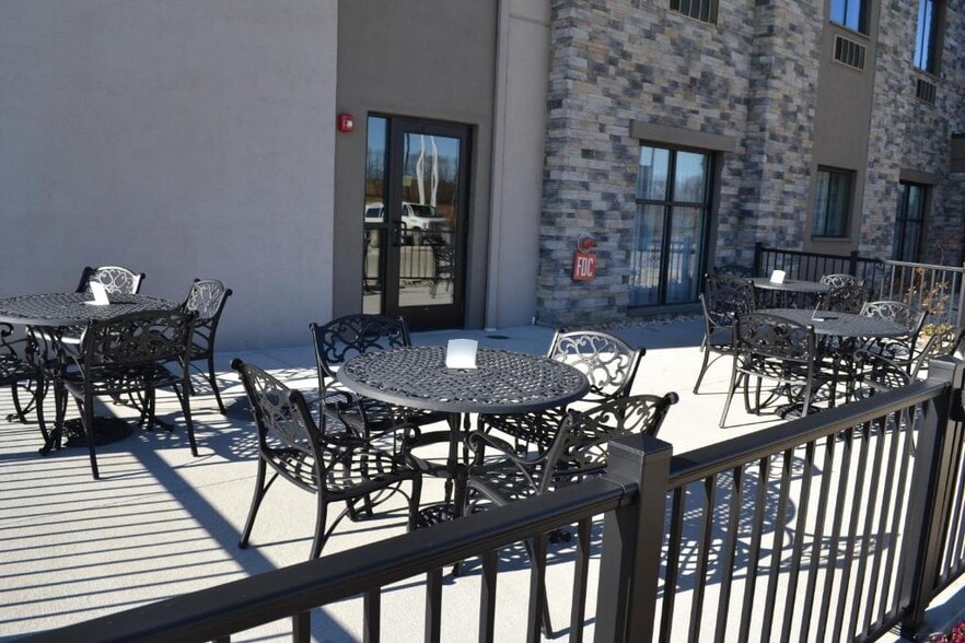 More Photos Of 41371 Reco Rd, Belmont Hotel For Sale