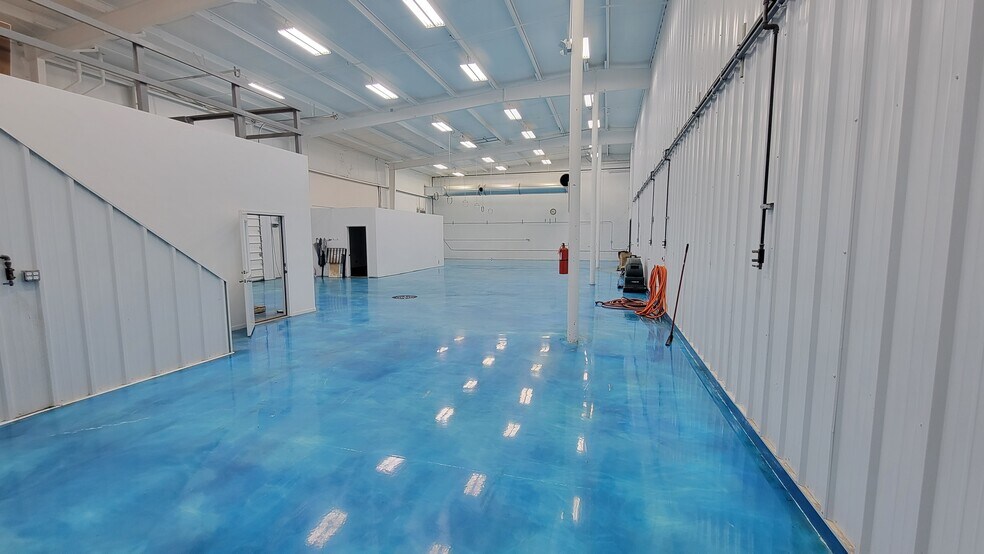More Photos Of 2758 3 Mile Rd, Grand Rapids Manufacturing For Sale