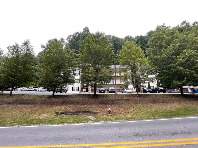More Photos Of 1794 Poplar Grove Rd, Boone Apartments For Sale