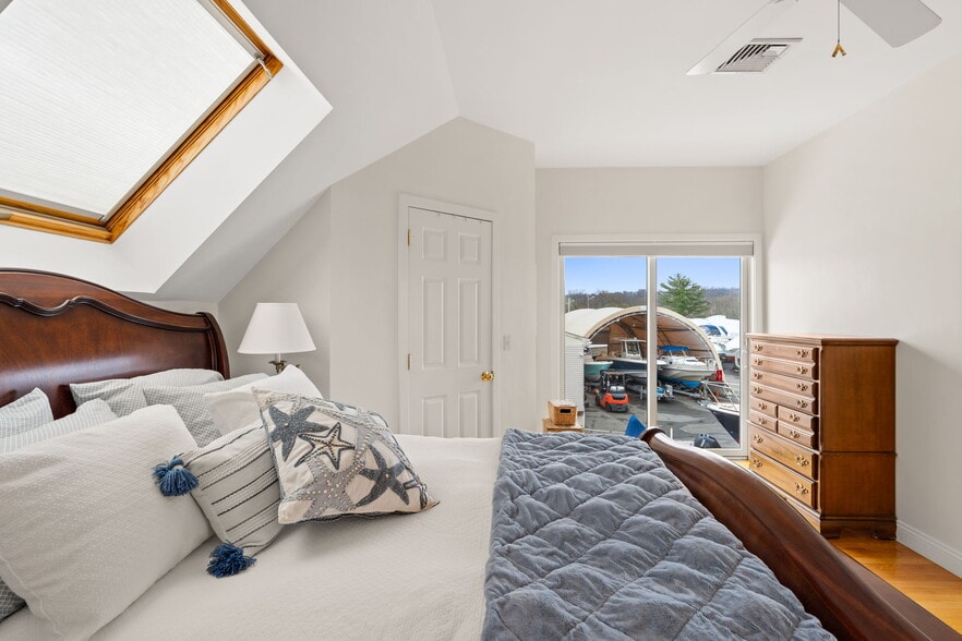 More Photos Of 112 Liberty St, Danvers Marina For Sale