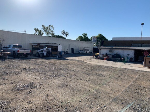 More Photos Of 5131 Lincoln Ave, Cypress Land For Lease