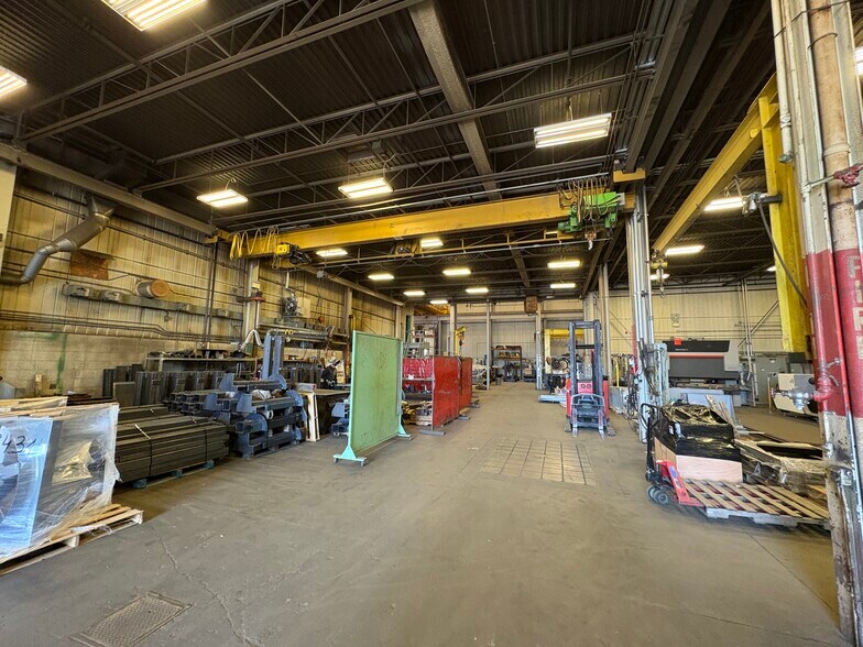 More Photos Of 8011 Davies Rd NW, Edmonton Manufacturing For Sale