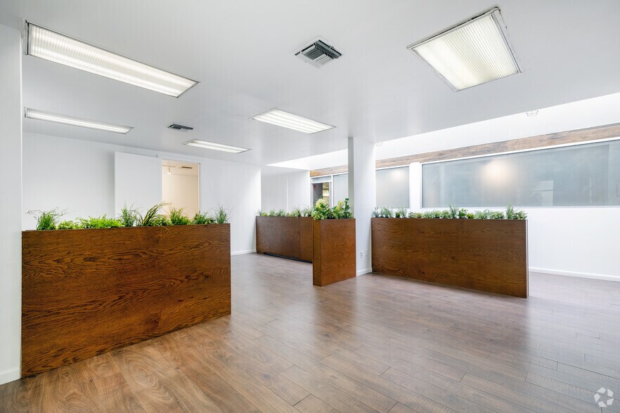 More Photos Of 5969 Washington Blvd, Culver City Loft Creative Space For Lease