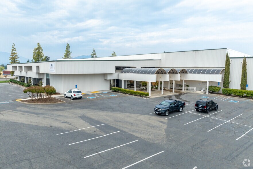 More Photos Of 4300-4356 Caterpillar Rd, Redding Manufacturing For Sale
