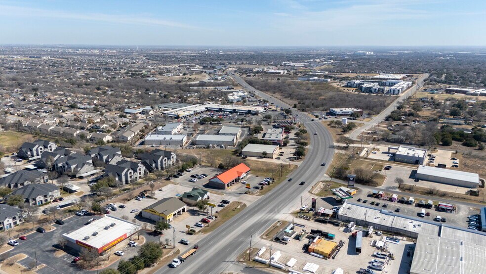 More Photos Of 2308 Pecan St W, Pflugerville Auto Repair For Lease