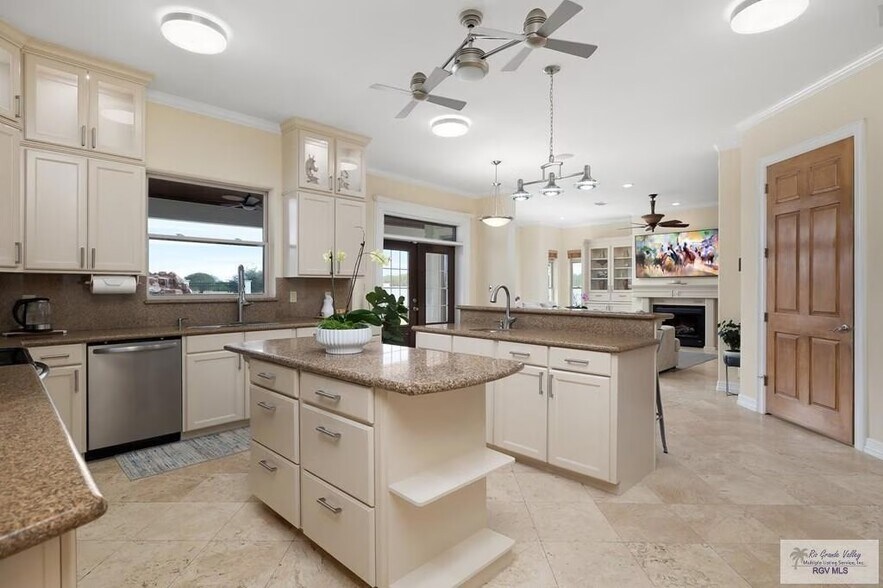 More Photos Of 25219 Bass Blvd, Harlingen Lodge Meeting Hall For Sale