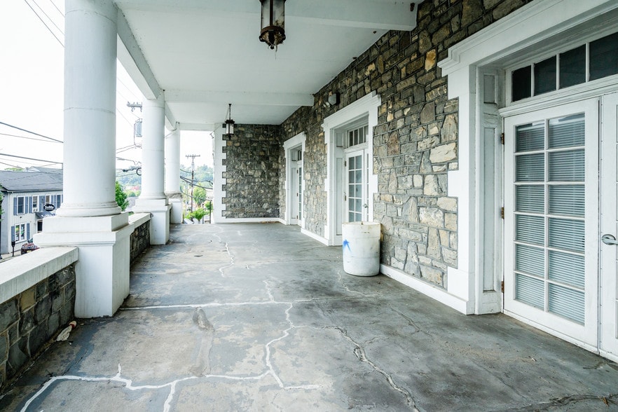 More Photos Of 75 S Main St, Phillipsburg Office For Lease