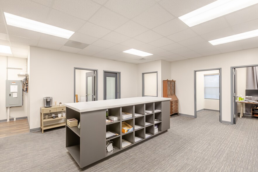 More Photos Of 4184 Dobys Bridge Rd, Fort Mill Office For Lease