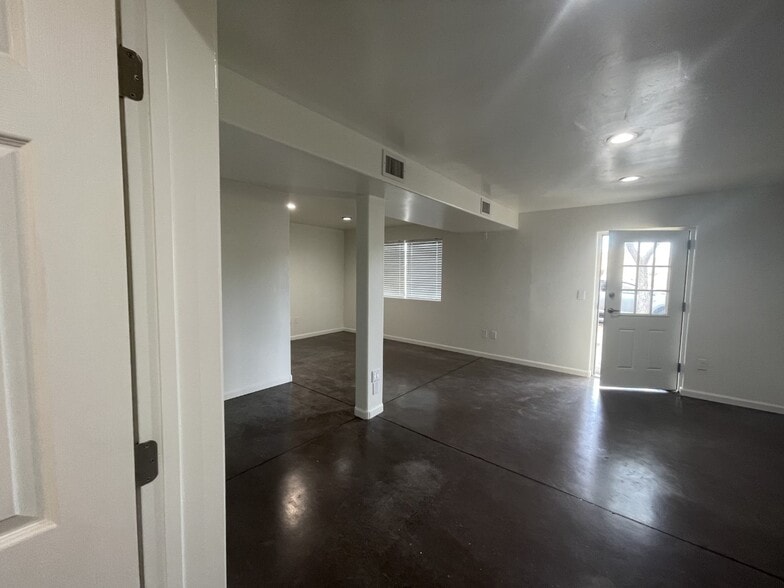 More Photos Of 7162 N 57th Ave, Glendale Apartments For Sale